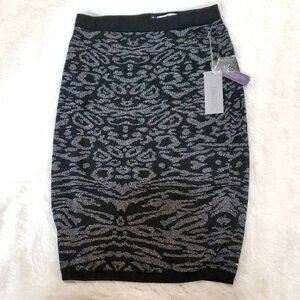 Jennifer Lopez Black and Silver Pencil Skirt Size M NWT